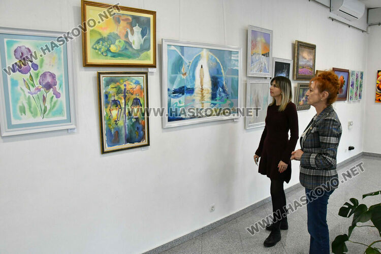 48 творби от 18 автори участват в Годишната изложба на хасковските художници