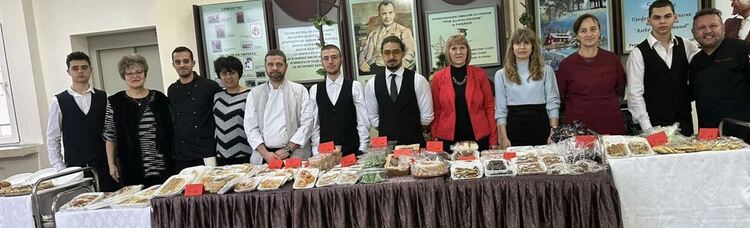 Благотворителен Коледен Базар в ПГ по туризъм „Проф. д-р Асен Златаров“  – празник на добротата, тържество на творчество и споделяне