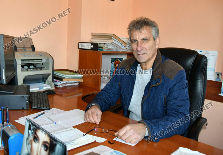 87-годишен иска да възстанови улична чешма в Долно Брястово 