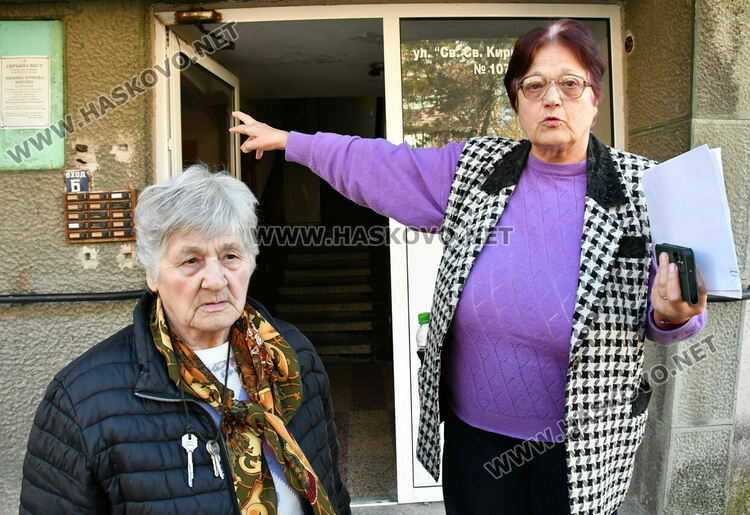 Самотно живеещ мъж за втори път предизвика пожар в жилището си, цял блок живее в кошмар 