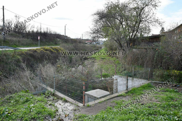 87-годишен иска да възстанови улична чешма в Долно Брястово 