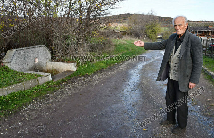 87-годишен иска да възстанови улична чешма в Долно Брястово 