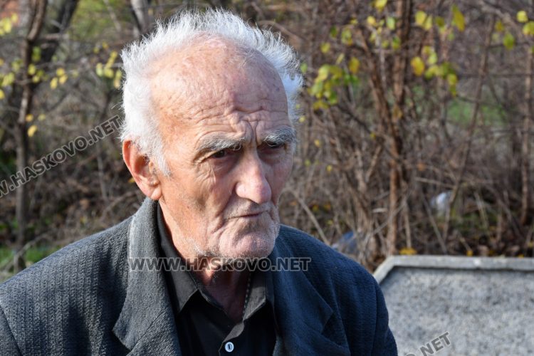 87-годишен иска да възстанови улична чешма в Долно Брястово 