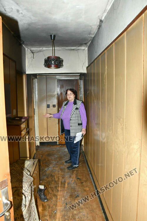 Самотно живеещ мъж за втори път предизвика пожар в жилището си, цял блок живее в кошмар 