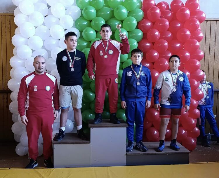 Хасковските борци завършиха годината с нови отличия 