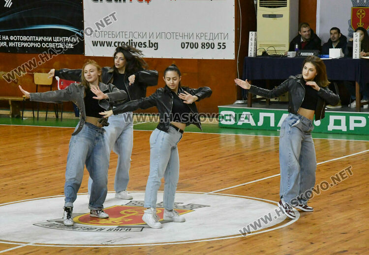 Баскетболният &bdquo;Хасково&ldquo; завърши годината с успех