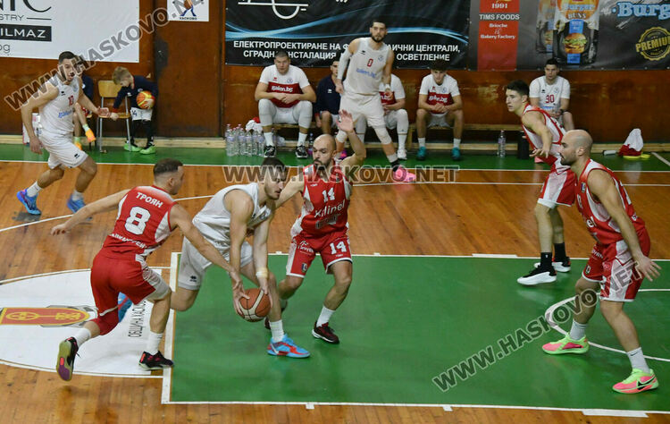 Баскетболният &bdquo;Хасково&ldquo; завърши годината с успех