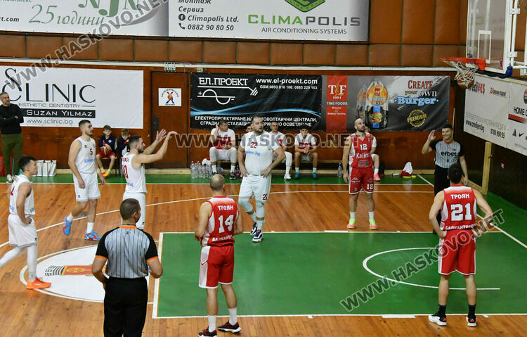 Баскетболният &bdquo;Хасково&ldquo; завърши годината с успех