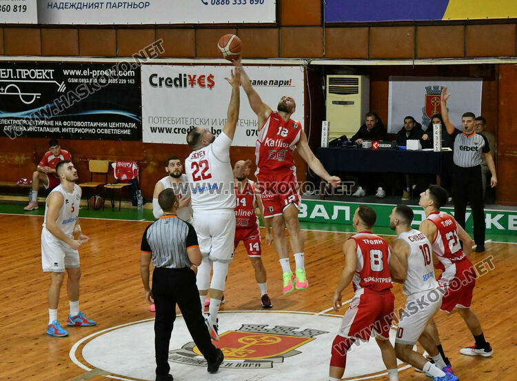 Баскетболният &bdquo;Хасково&ldquo; завърши годината с успех