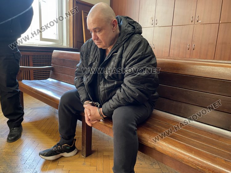 Оставиха в ареста Тони Бонбона, задържан с наркотици и везна в Хасково