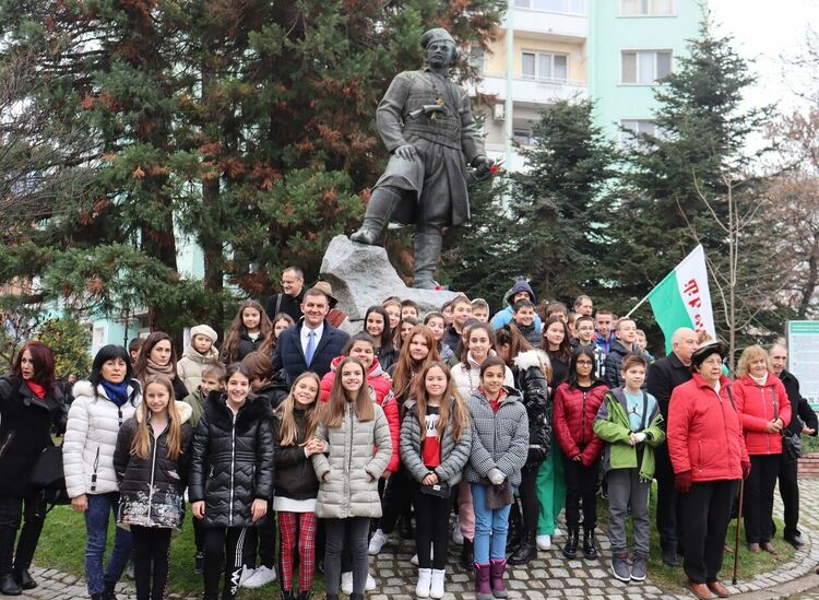 Хасково отбелязва 181 години от рождението на Капитан Петко войвода