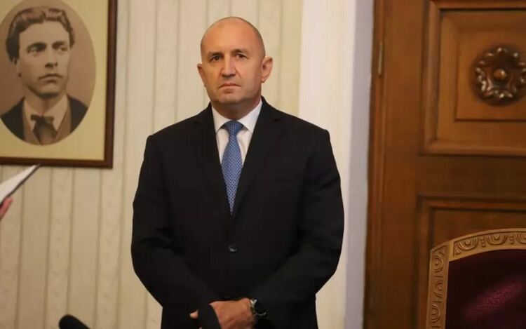 Президентът стартира консултации за нов кабинет