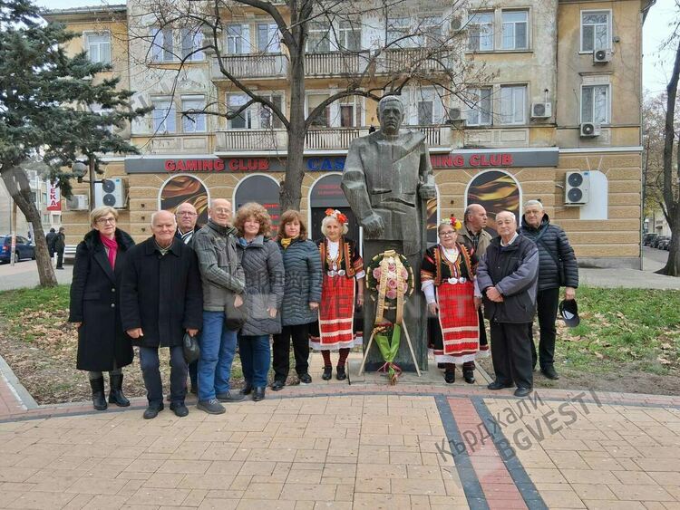 Тракийци в Кърджали почетоха войводата Димитър Маджаров