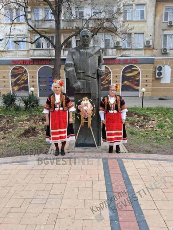 Тракийци в Кърджали почетоха войводата Димитър Маджаров