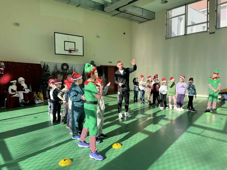 ОУ &bdquo;Шандор Петьофи&ldquo; отвори вратите си към магията на знанието, традициите и детските мечти