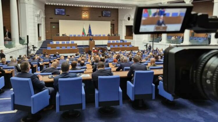 Окончателно: Народното събрание прие и на второ четене удължителния бюджет