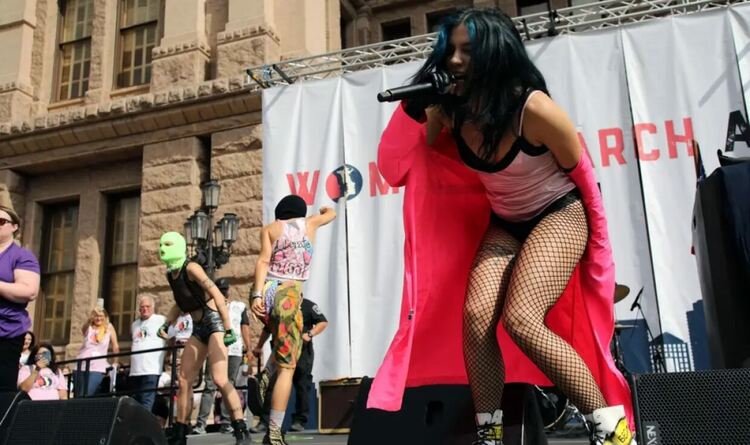 Русия обяви групата &bdquo;Пуси райът&ldquo; за екстремистка организация