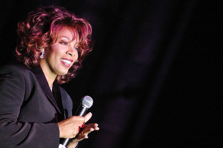 Кралицата на диското Дона Съмър получи посмъртно престижна награда