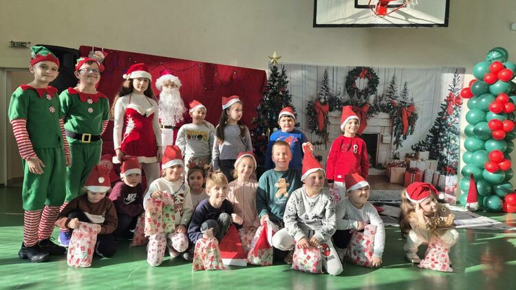 ОУ &bdquo;Шандор Петьофи&ldquo; отвори вратите си към магията на знанието, традициите и детските мечти