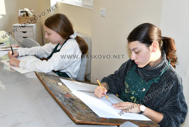Млади художници от &bdquo;Колорит&ldquo; с престижни награди от национален конкурс