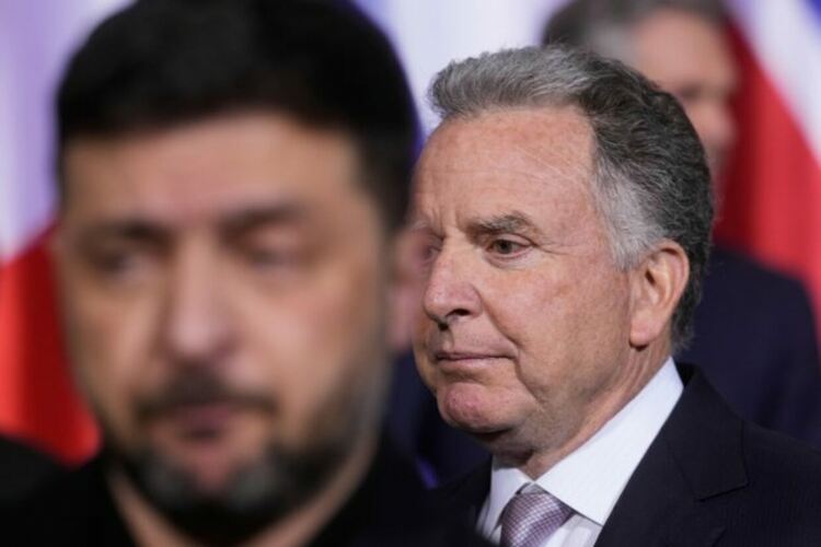 Володимир Зеленски и Стив Уиткоф по време на последните преговори за Украйна в Берлин