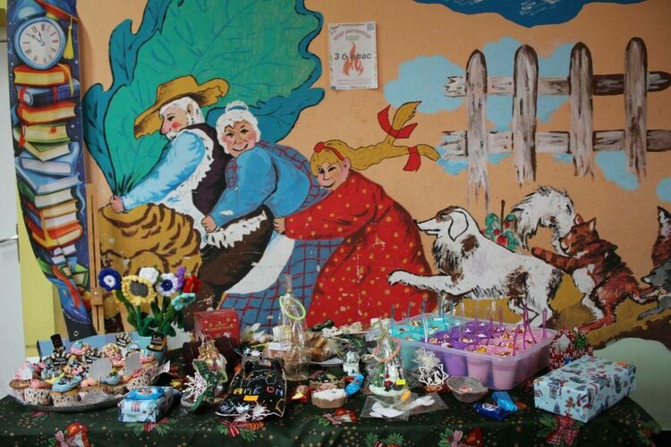 Когато доброто обединява: над 23 000 лева събра благотворителен базар в ОУ &bdquo;Пенчо Славейков&ldquo;