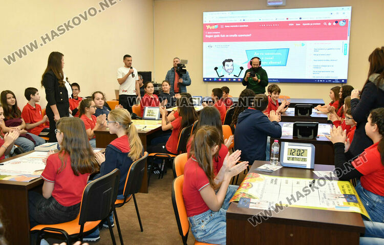 Григор Димитров с уроци и послания за СУ &bdquo;Васил Левски&ldquo; как се става шампион  