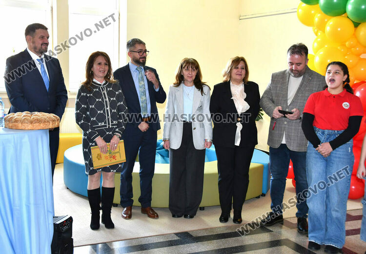 Откриха високотехнологичен STEM център в СУ &bdquo;Васил Левски&ldquo; Хасково 