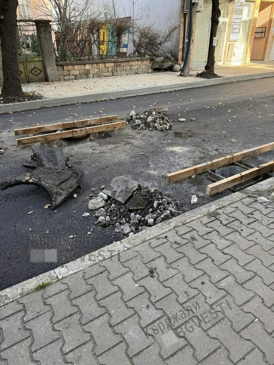 Отпушиха дъждоприемната шахта на ул."Антим I"
