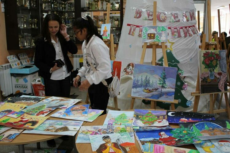 Когато доброто обединява: над 23 000 лева събра благотворителен базар в ОУ &bdquo;Пенчо Славейков&ldquo;