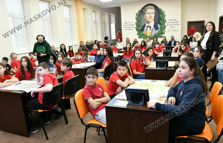 Григор Димитров с уроци и послания за СУ &bdquo;Васил Левски&ldquo; как се става шампион  