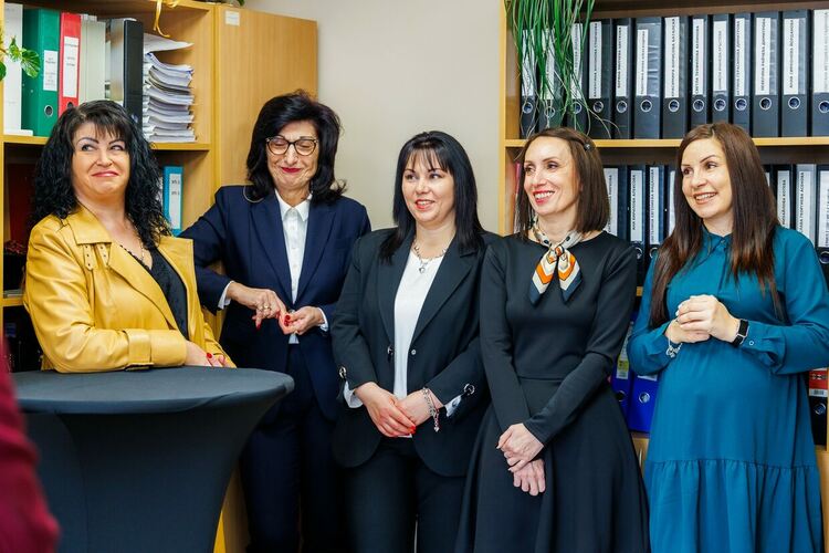 Кметът Кирил Стоев откри новия офис и приемна за граждани на Дирекция &bdquo;Социално подпомагане&ldquo; &ndash; Радомир