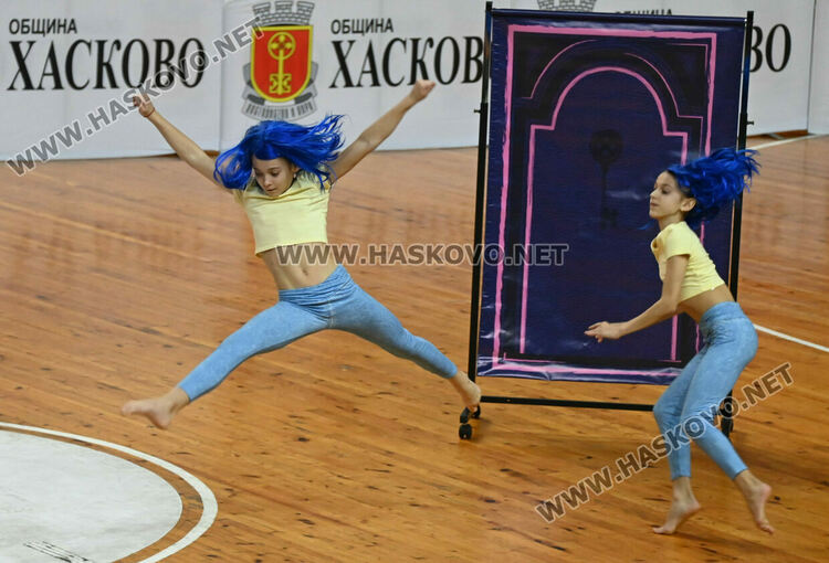 Стотици се включиха в благотворителна тренировка в Хасково 