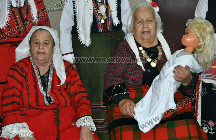 В Узунджово пресъздадоха традициите на Игнажден