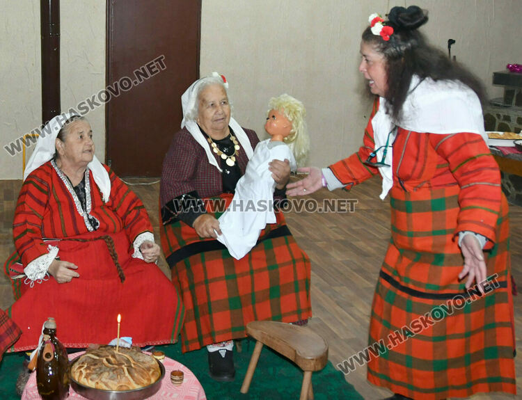 В Узунджово пресъздадоха традициите на Игнажден