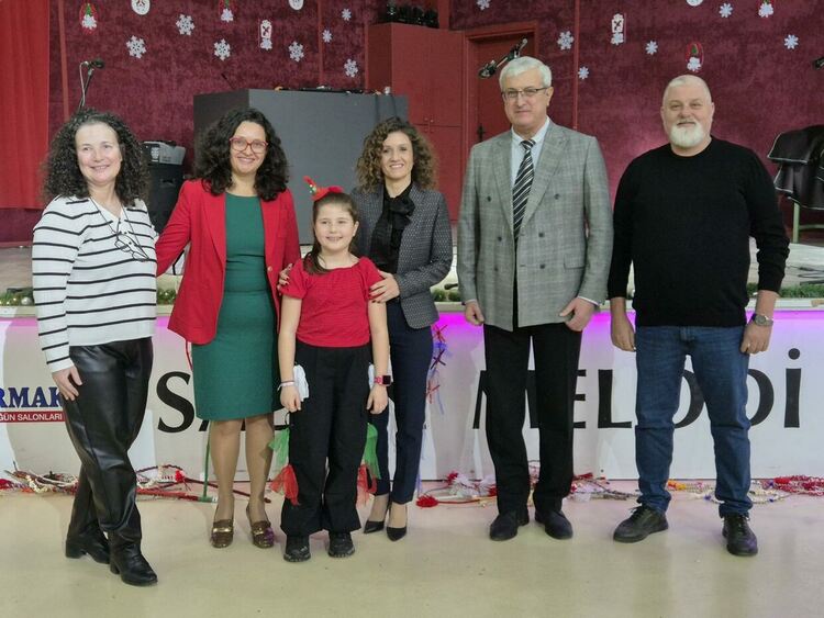 Децата от неделното училище в Одрин получиха подаръци от Хасково