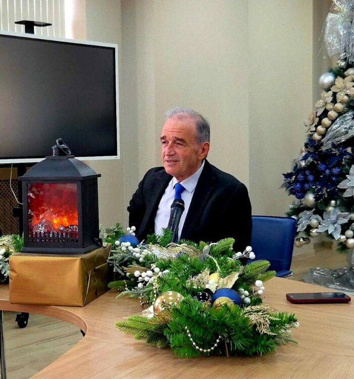 Добри гости коледари гостуваха на кмета на Асеновград