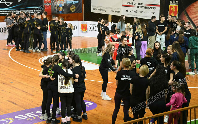 Стотици се включиха в благотворителна тренировка в Хасково 