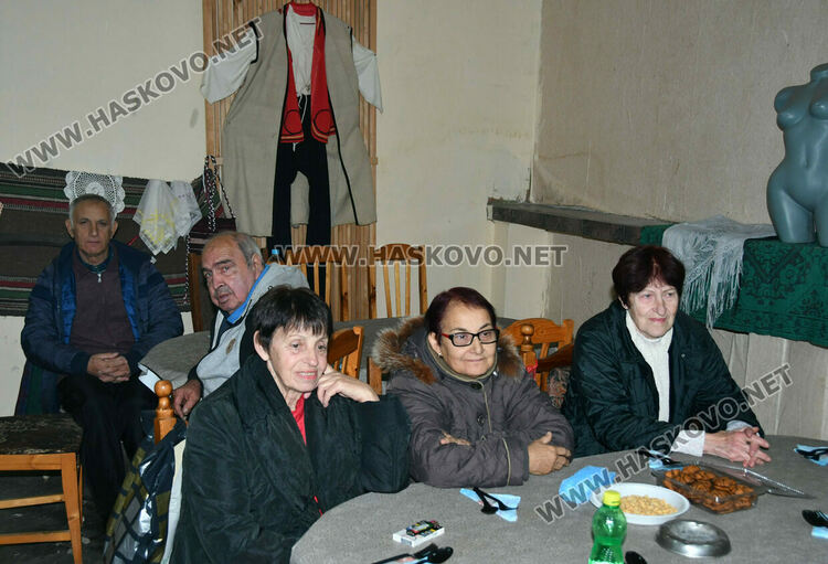 В Узунджово пресъздадоха традициите на Игнажден