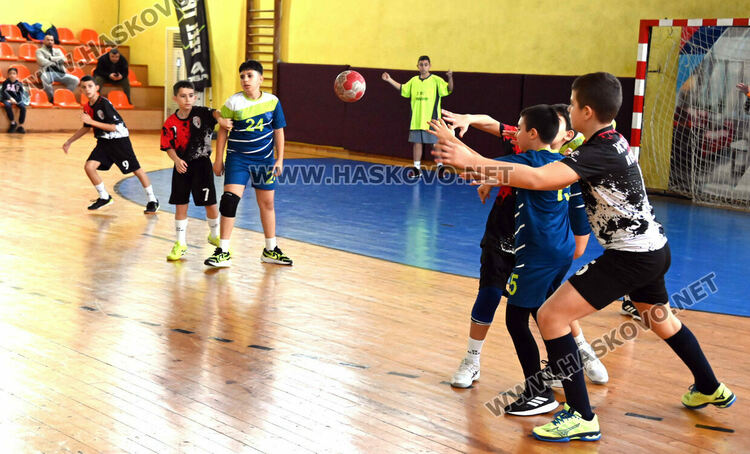 Момчетата на &bdquo;Асти &lsquo;91&ldquo; завършиха годината с две победи