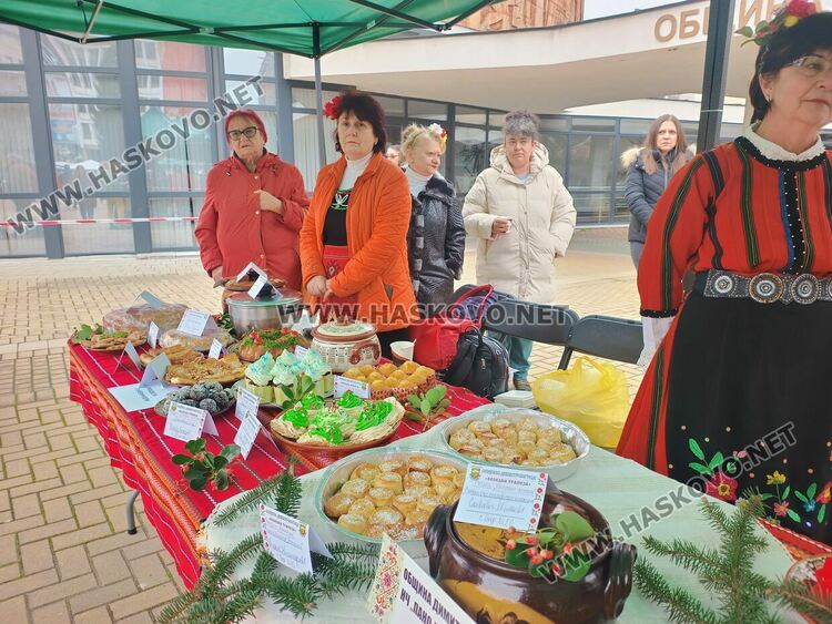 Рецепта на век и половина представиха на &bdquo;Коледна трапеза&ldquo; в Димитровград