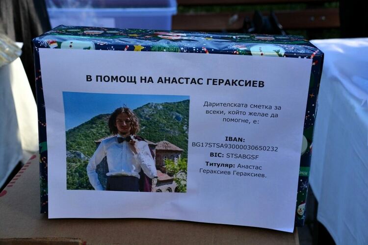 Кулинарният благотворителен базар в Асеновград пожъна огромен успех