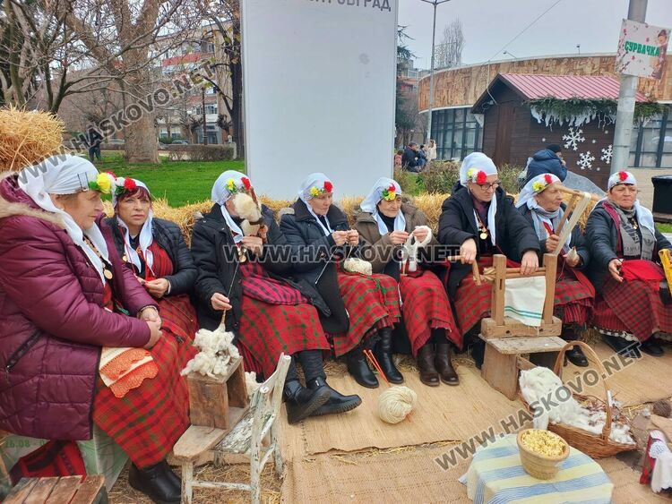Рецепта на век и половина представиха на &bdquo;Коледна трапеза&ldquo; в Димитровград