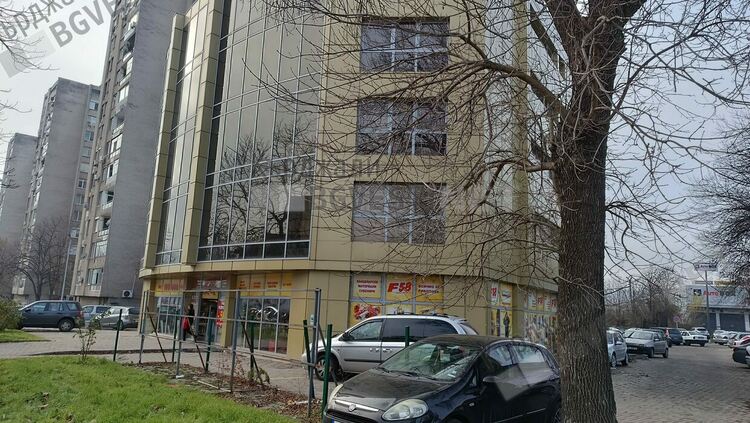 Разграбиха китайския МОЛ до Автогарата за броени дни след публикация на Кърджали бг вести