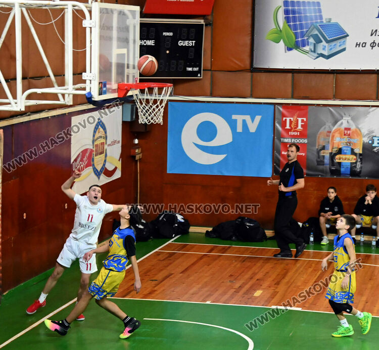 Юношите на &bdquo;Хасково&ldquo; с победа над &bdquo;Димитровград&ldquo; в баскетболния шампионат