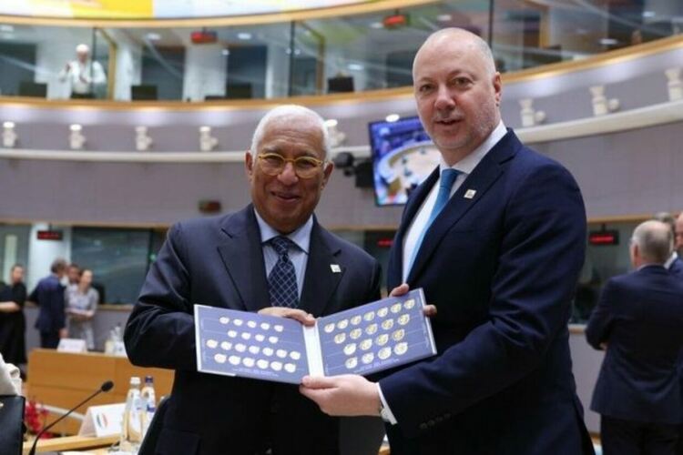 "Билд" иронизира Желязков: ЕС в борба за милиарди за Украйна&hellip; и изведнъж българският премиер идва с дребни монети