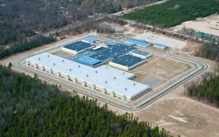 Конгресмени искат разследване след смъртта на българин в миграционен център