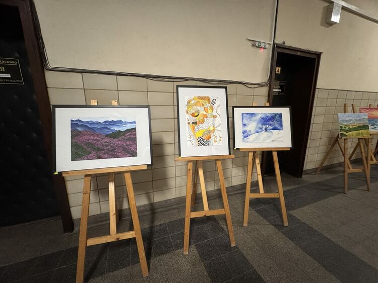 9862 лева са събрани на Коледния благотворителен базар в Съдебна палата-Хасково 