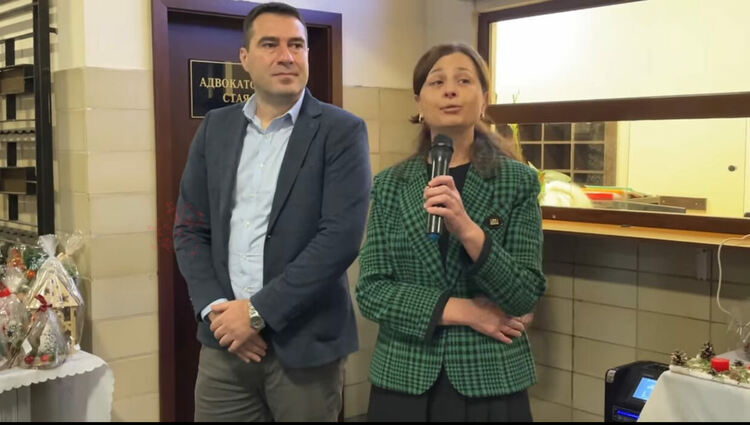 9862 лева са събрани на Коледния благотворителен базар в Съдебна палата-Хасково 