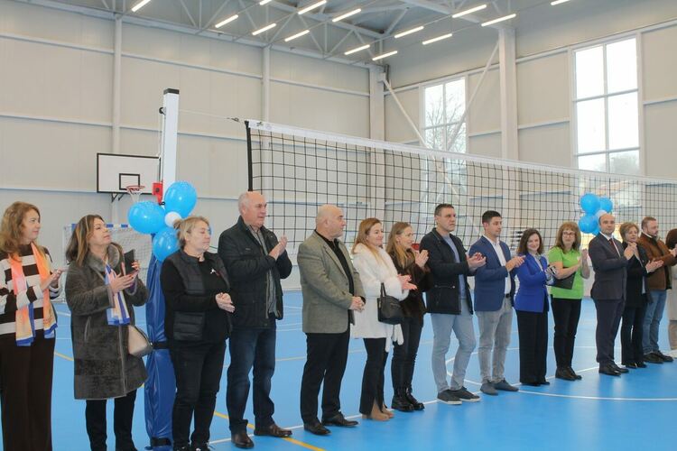 Откриха нов физкултурен салон в ОУ &bdquo;Христо Ботев&ldquo; в село Левка